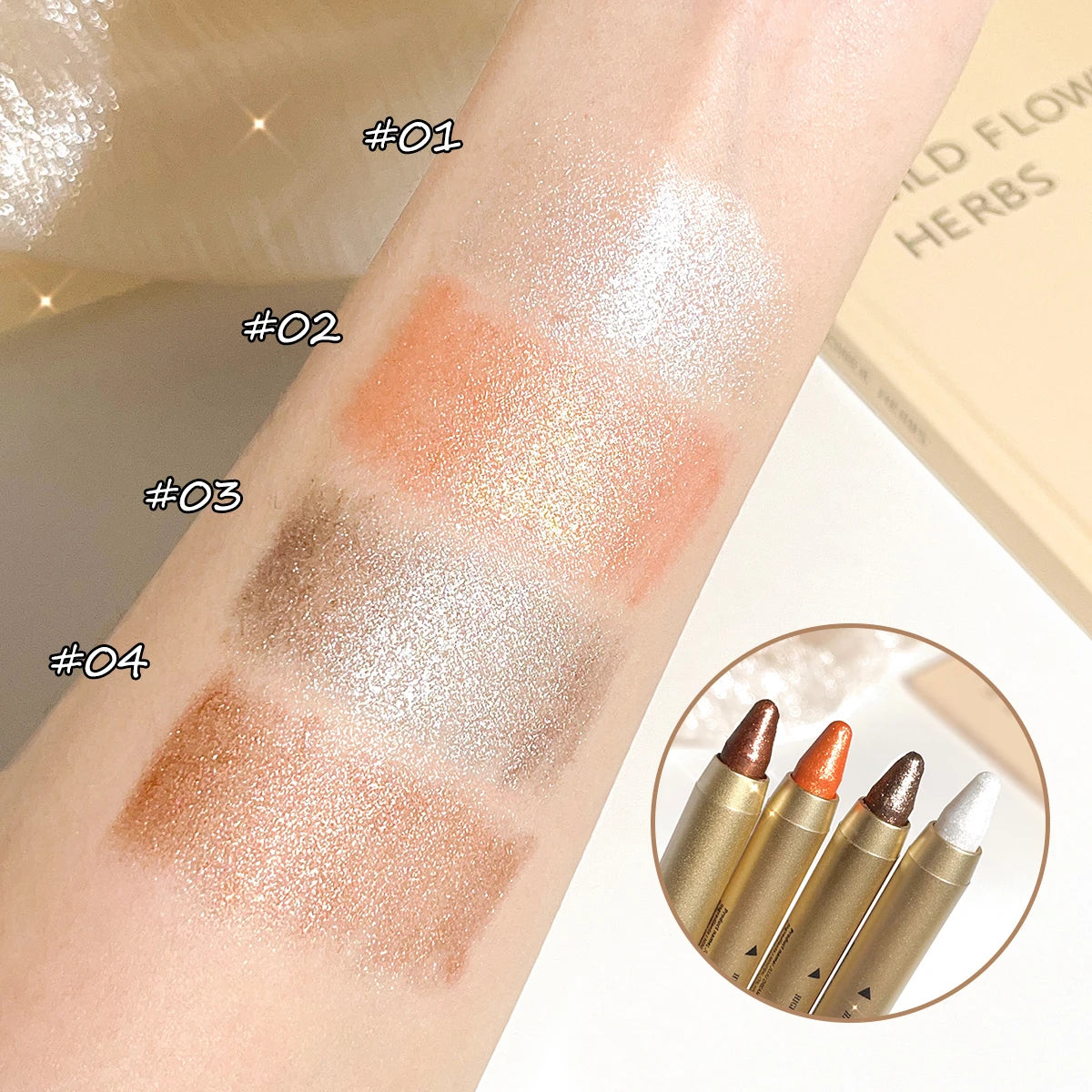 The dual-ended eyeshadow pencil highlighter illuminates the eyeshadow stick without smudging for a natural contour