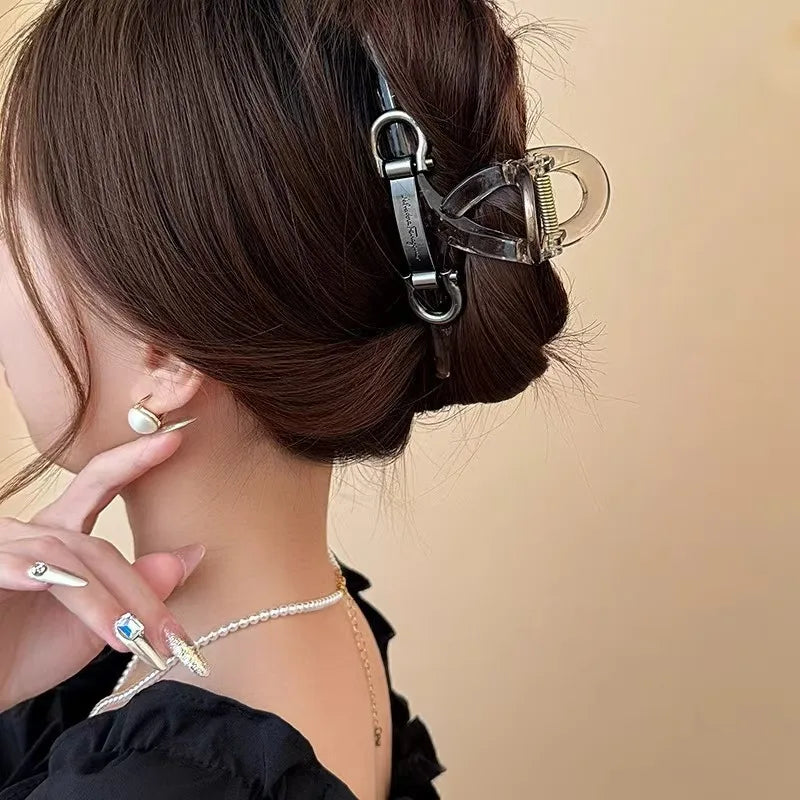 Fashion Letter Hair Claw Clips for Women Girls Clamps Korea Geometric Hair Crab Hairpins Hairgrips Headwear Hair Accessories