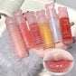 Lightweight and plump lip balm with a glossy mirror finish. The glass lips are moisturized and moisturized with lip oil