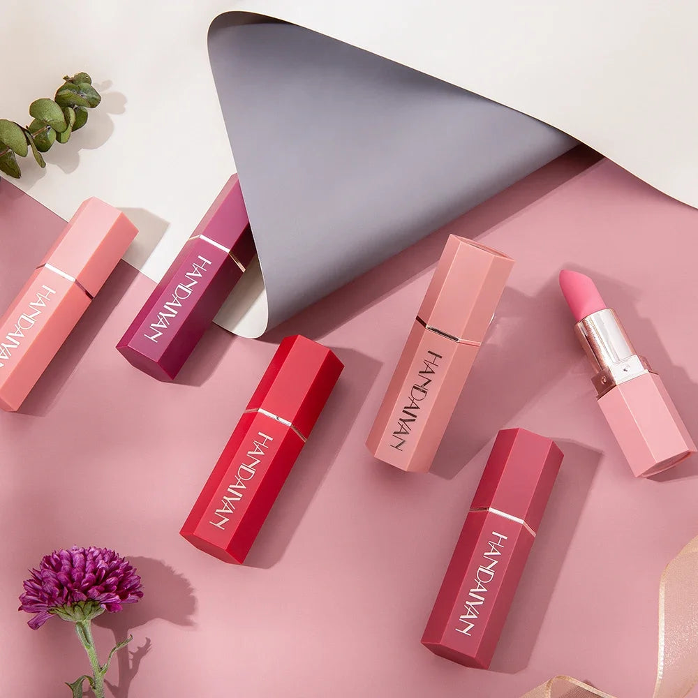 HANDAIYAN Moisturizing Long-Lasting Matte Lipstick 6-Color Set – Elegant Nude Shades, Show Your Temperament, Cosmetic Lipsticks