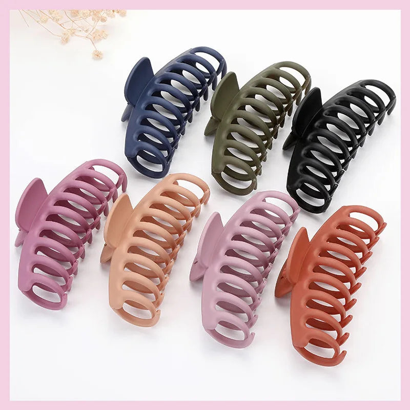 2025 Korean Solid Big Hair Claws Elegant Frosted Acrylic Hair Clips Hairpins Barrette Headwear for Women Girls Hair Accessories