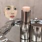 Wet and shiny! Highlighter stick brightens the eyes and contours the eyes with pearlescent silkworms to create a natural and thr