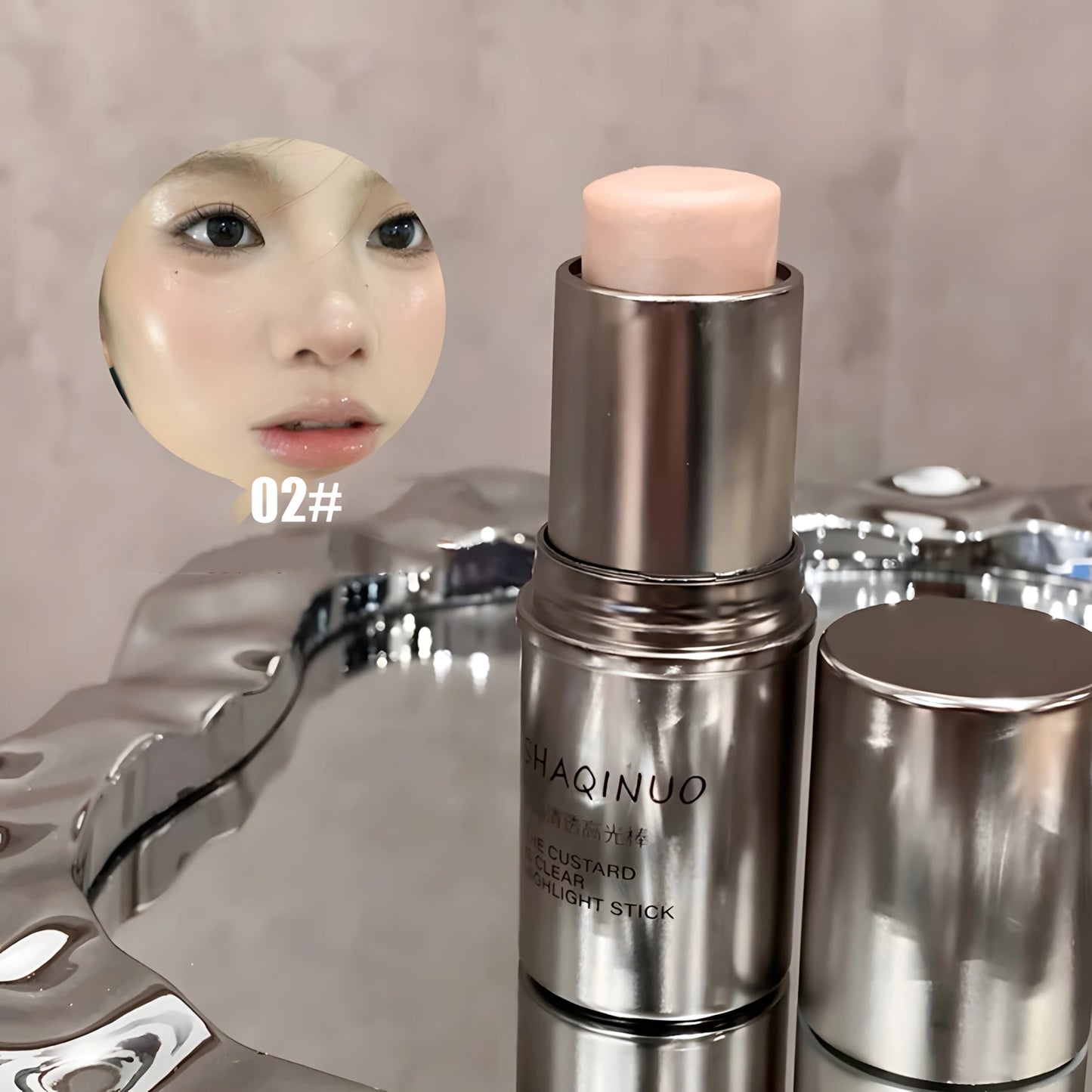 Wet and shiny! Highlighter stick brightens the eyes and contours the eyes with pearlescent silkworms to create a natural and thr