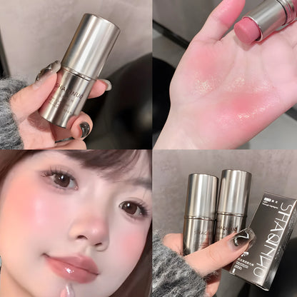 Wet and shiny! Highlighter stick brightens the eyes and contours the eyes with pearlescent silkworms to create a natural and thr