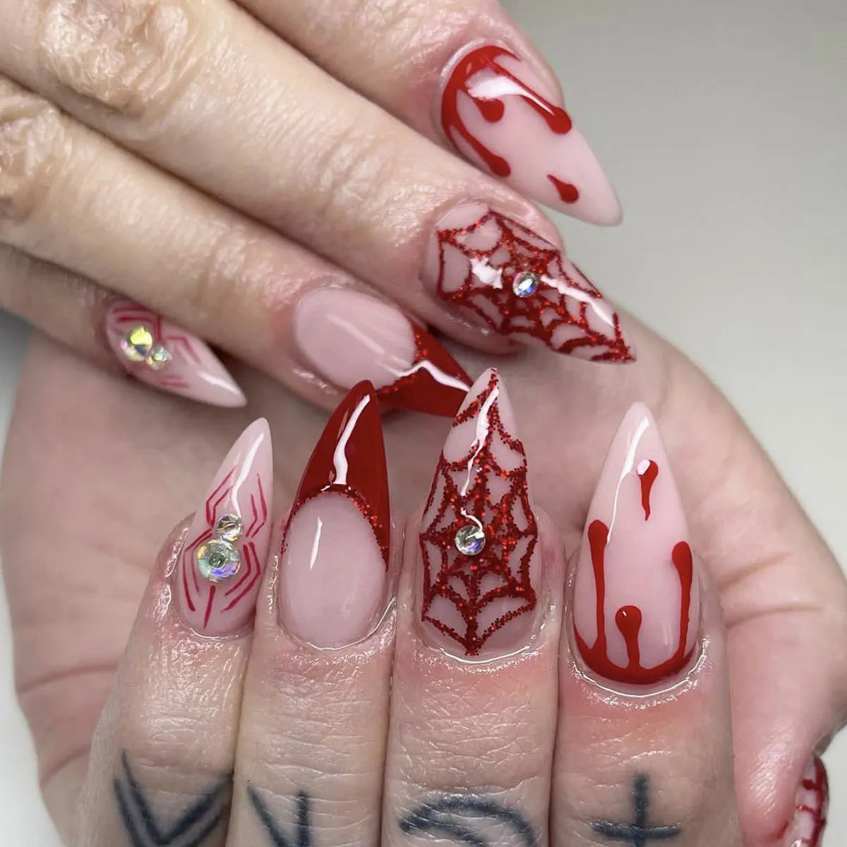 24pcs Halloween Blood French Fake Nail Tips Sweet Cool Bat Skeleton Pattern Round Almond Press on Nails Spider Web False Nail
