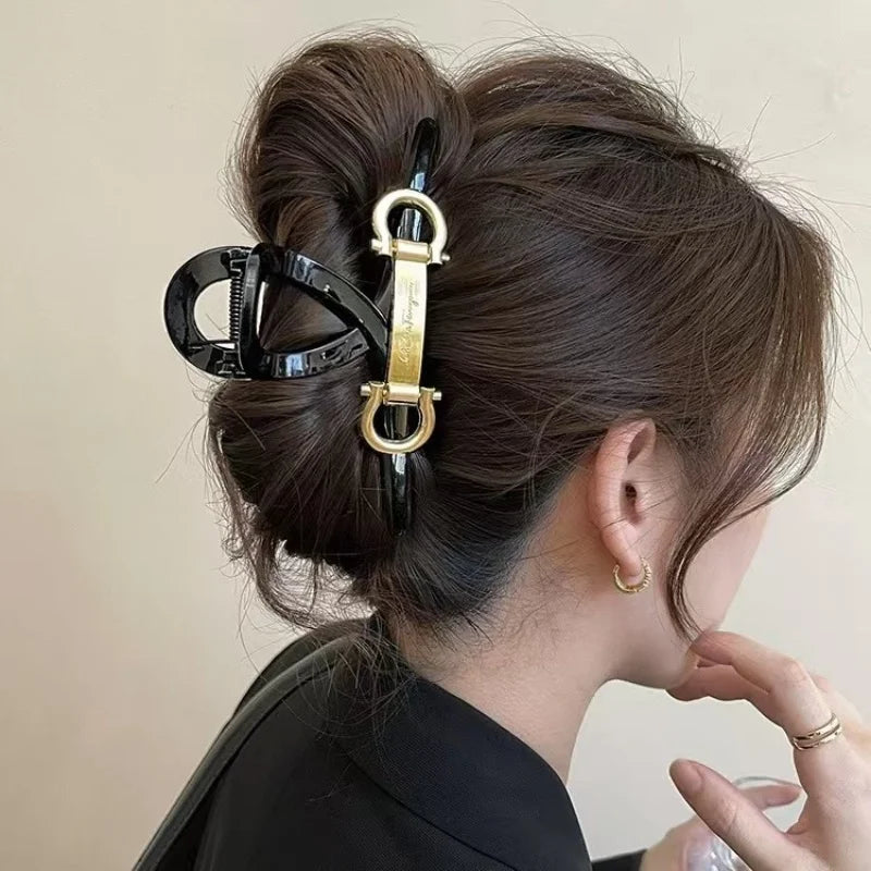 Fashion Letter Hair Claw Clips for Women Girls Clamps Korea Geometric Hair Crab Hairpins Hairgrips Headwear Hair Accessories