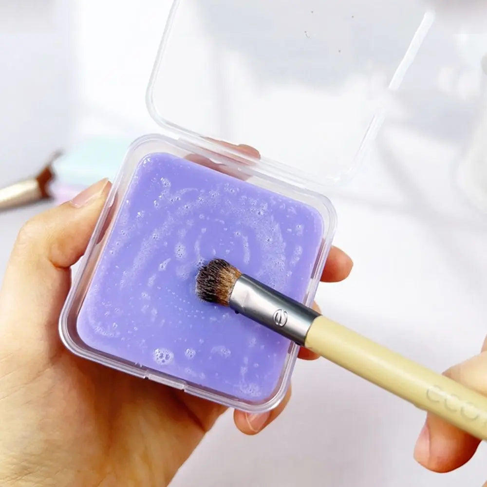 50g Makeup Brush Cleaner Soap Solid Soap with Storage Box Cosmetic Brush Cleaner Powder Puff Brushes Cleaning Solution