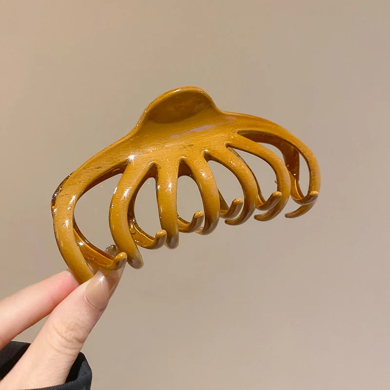 New Acrylic Pumpkin Hollowed Simple Fashion Hair Claws for Women Vintage Temperament Shark Clips Daily Commute Head Accessories