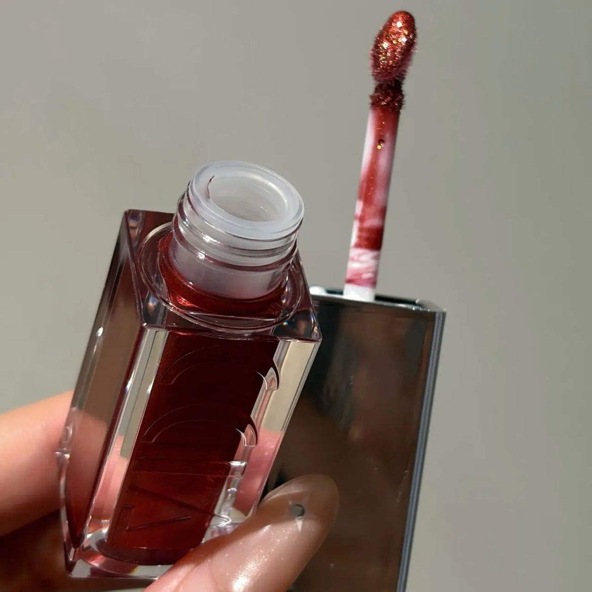 Faiccia Ice Shine Diamond Lip Gloss Shimmer Pearl Hydrating Plumping Glass Lip Multiple Sparkle Shades Daily Makeup