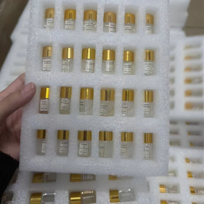 2025 Perfume Advent Calendar 24 Days Luxury Scent Surprise for Christmas Countdown Mini Fragrance Gift Set for Women Men