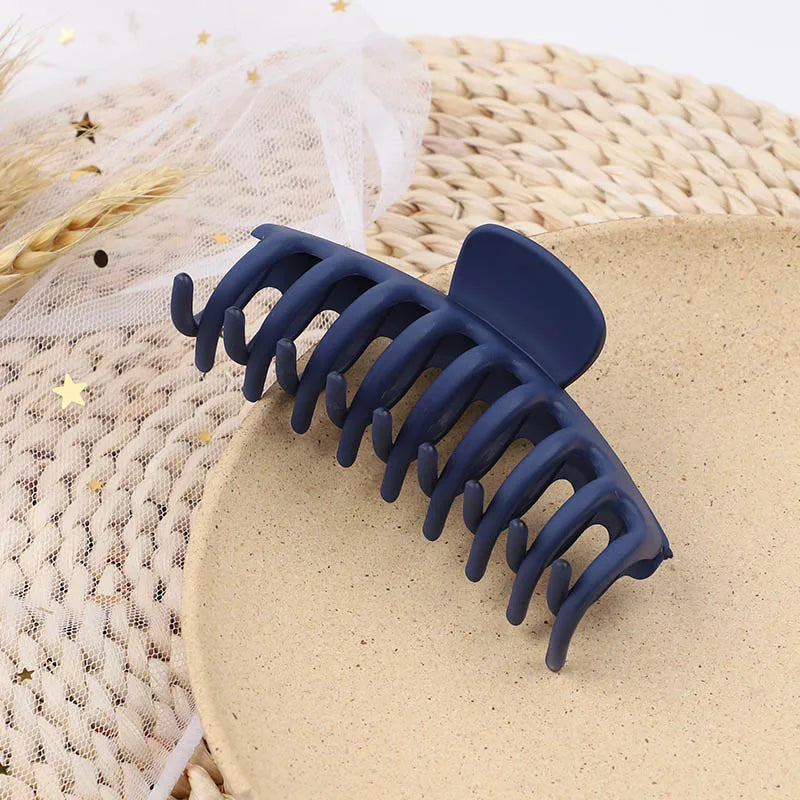 2025 Korean Solid Big Hair Claws Elegant Frosted Acrylic Hair Clips Hairpins Barrette Headwear for Women Girls Hair Accessories