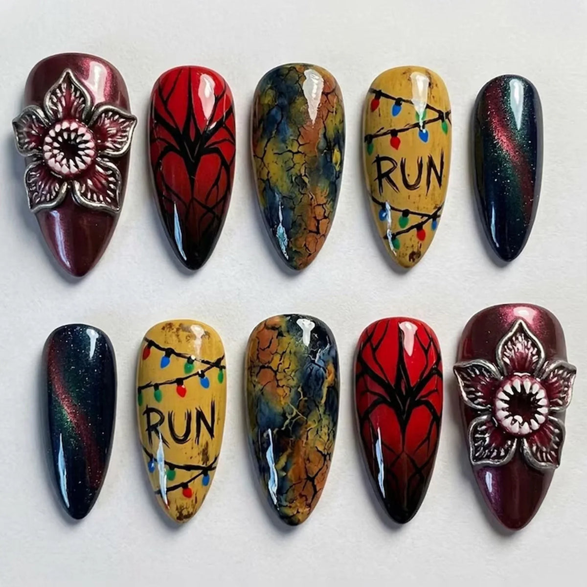 24pcs Halloween Blood French Fake Nail Tips Sweet Cool Bat Skeleton Pattern Round Almond Press on Nails Spider Web False Nail